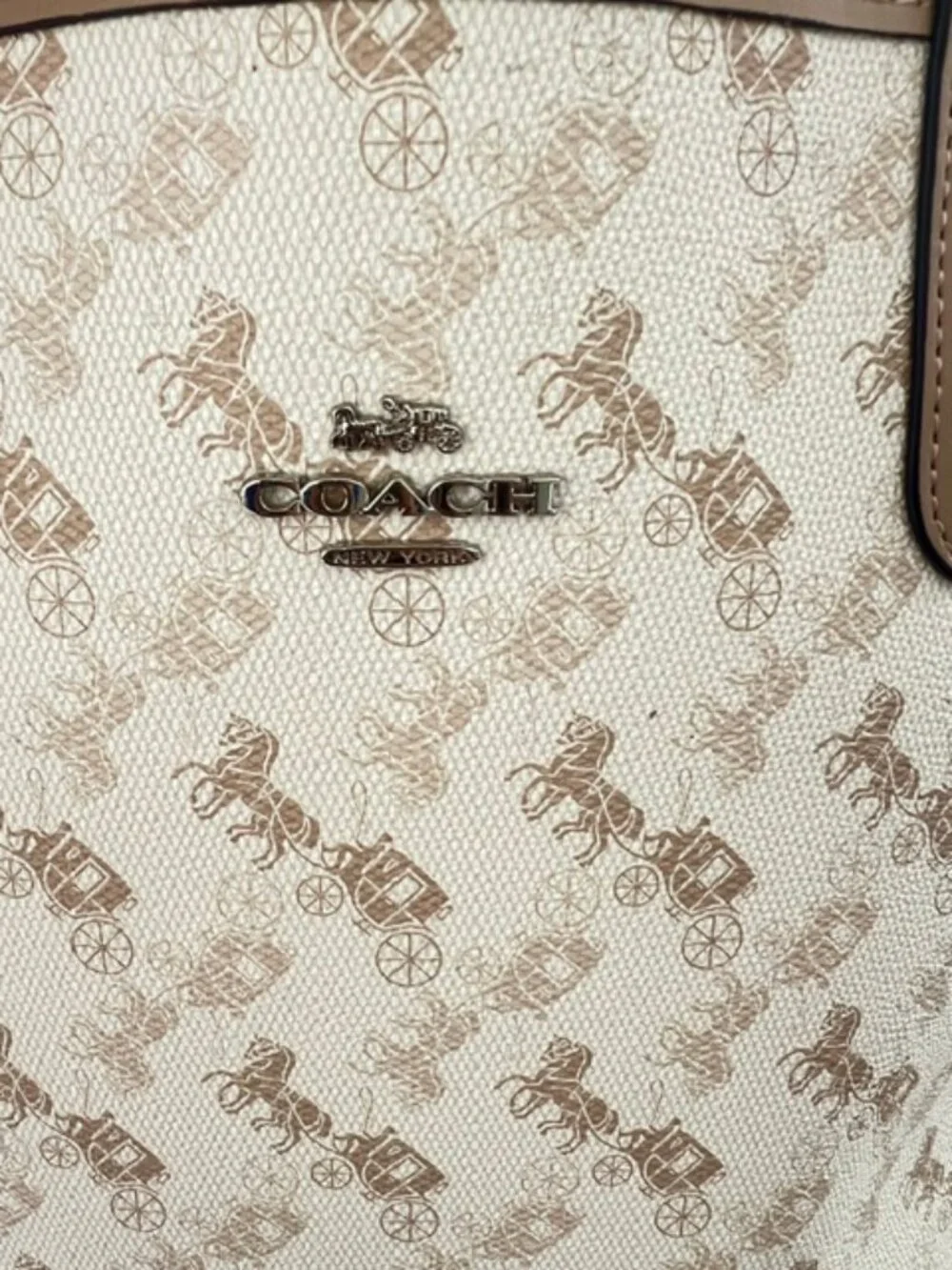 COACH Reversible City Tote Horse Carriage Print CREAM-BEIGE